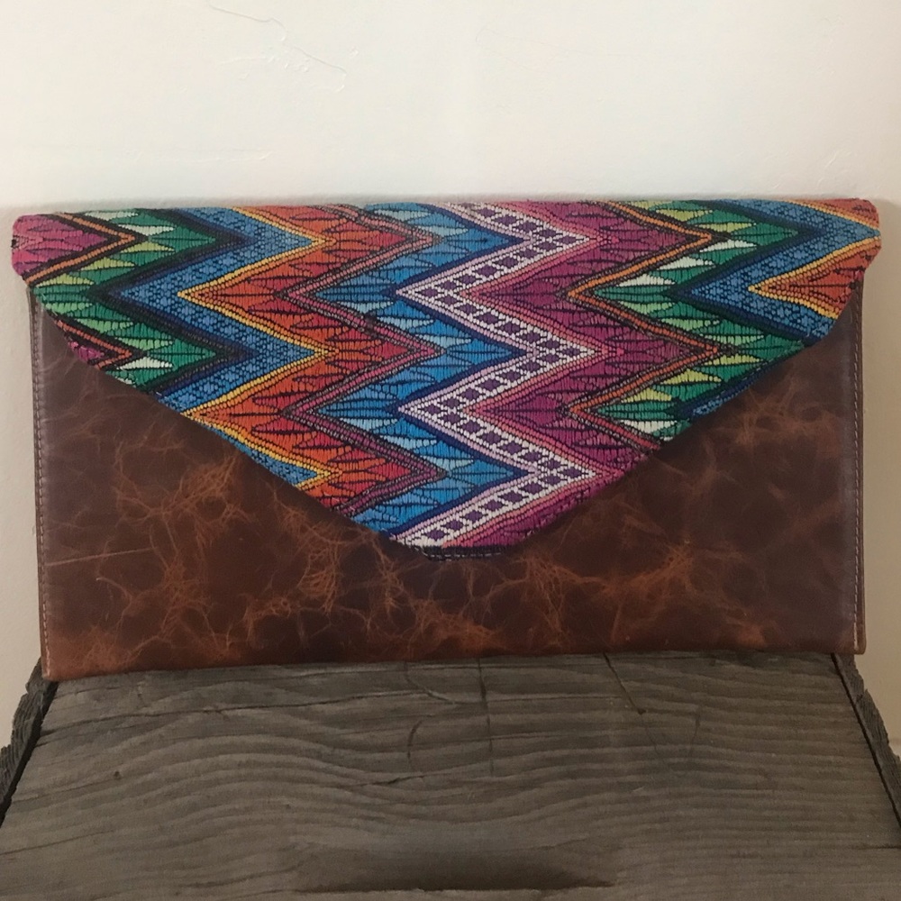 Arloom clutch. Authentic, real leather.